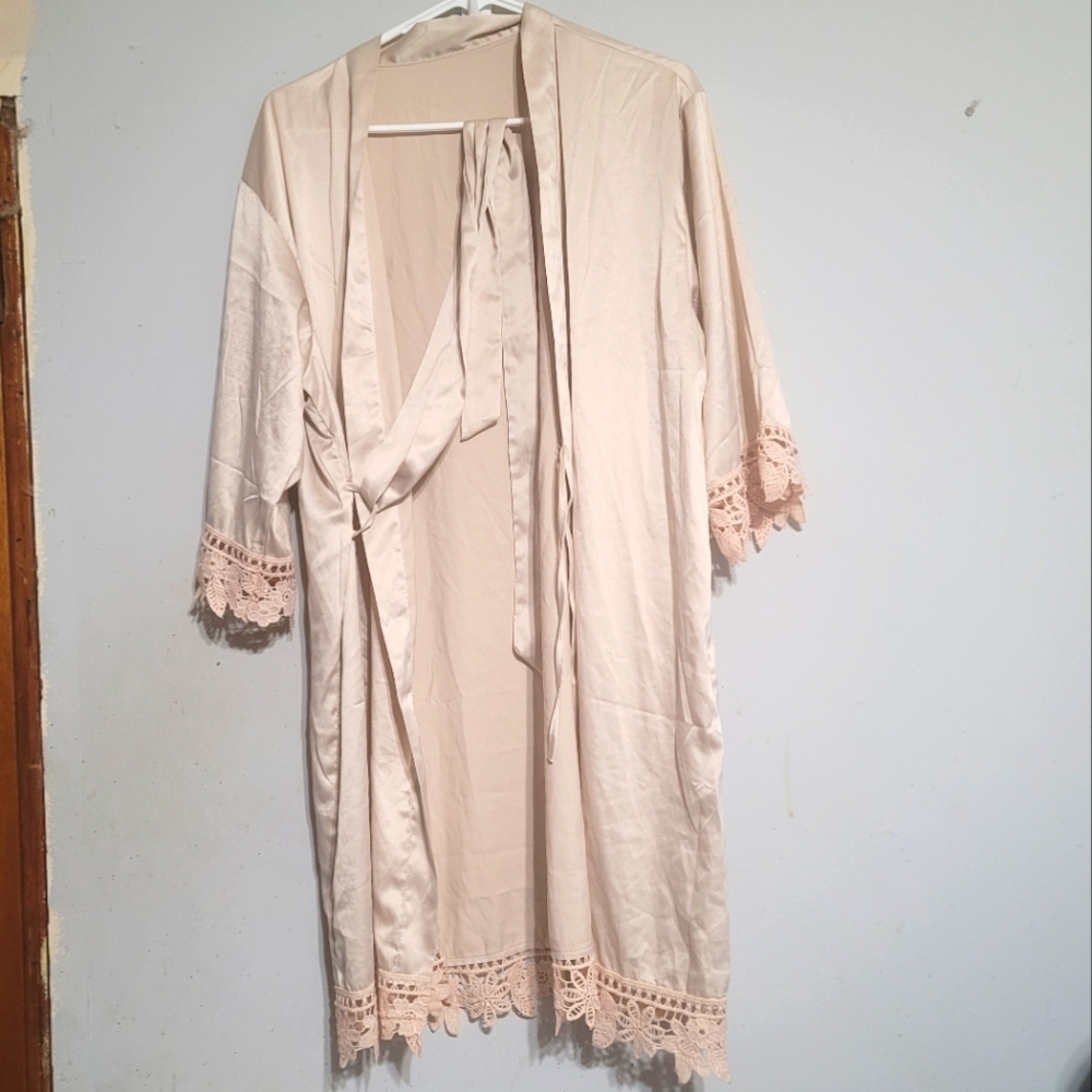 Womens Robe Bridesmaid Gift Size Large Champagne And Gold Wedding Bride lace‎
